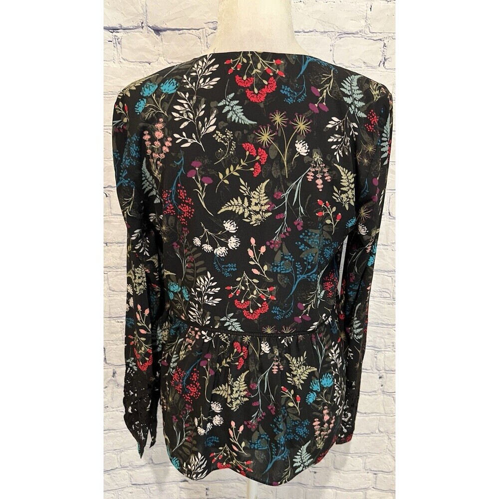Tahari Woman Black Floral Long Sleeve Lightweight Sheer Pullover Top Size Small - Picture 5 of 8